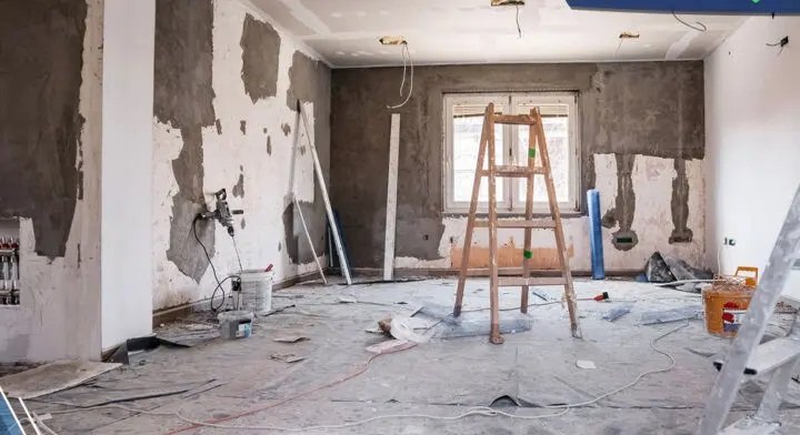 متى يحتاج المنزل إلى ترميم شامل؟ علامات لا يجب تجاهلها